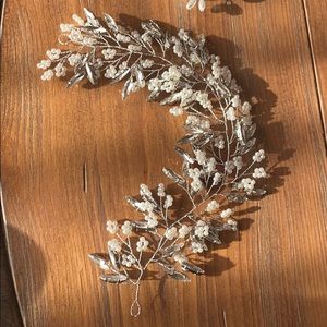 New Bridal Hair Piece